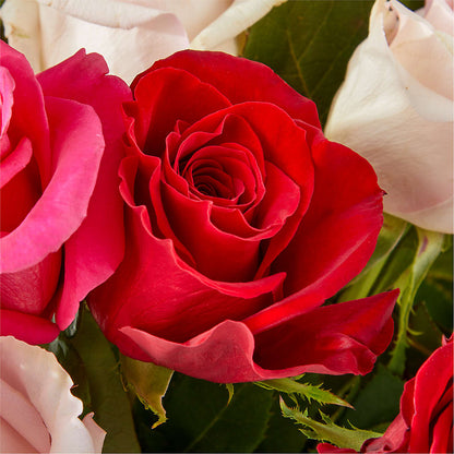 Charming Rose Bouquet –  The Garden By Elizabeth, Culver IN